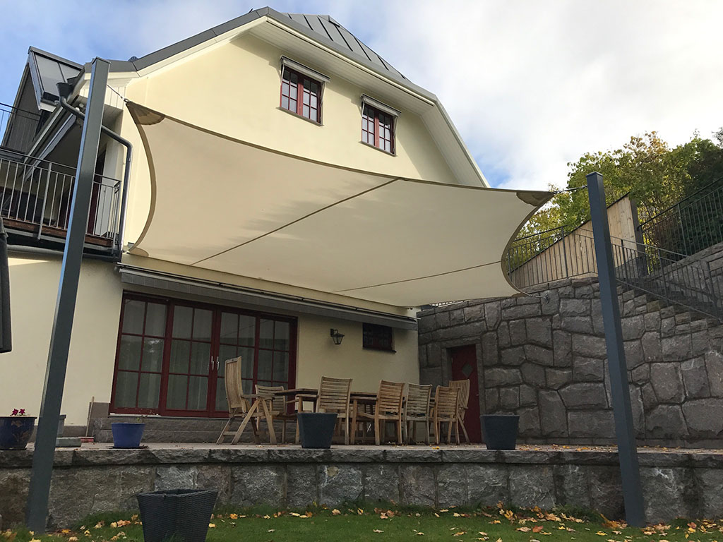 Segeltak för villa