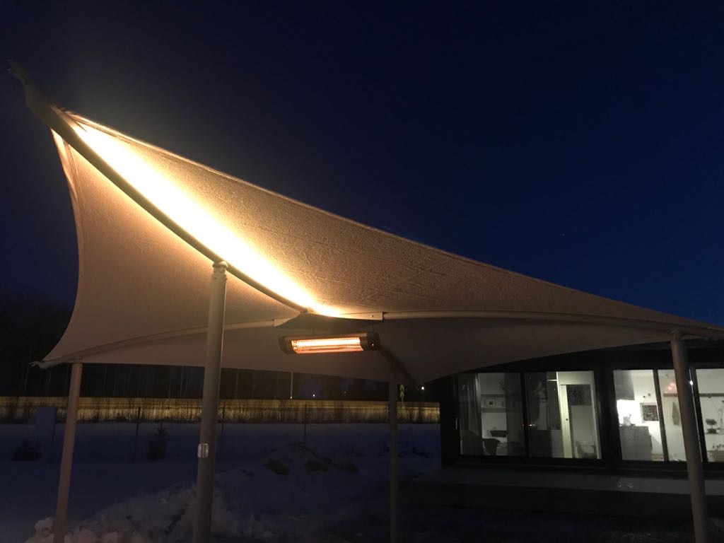 Värmare under solsegel